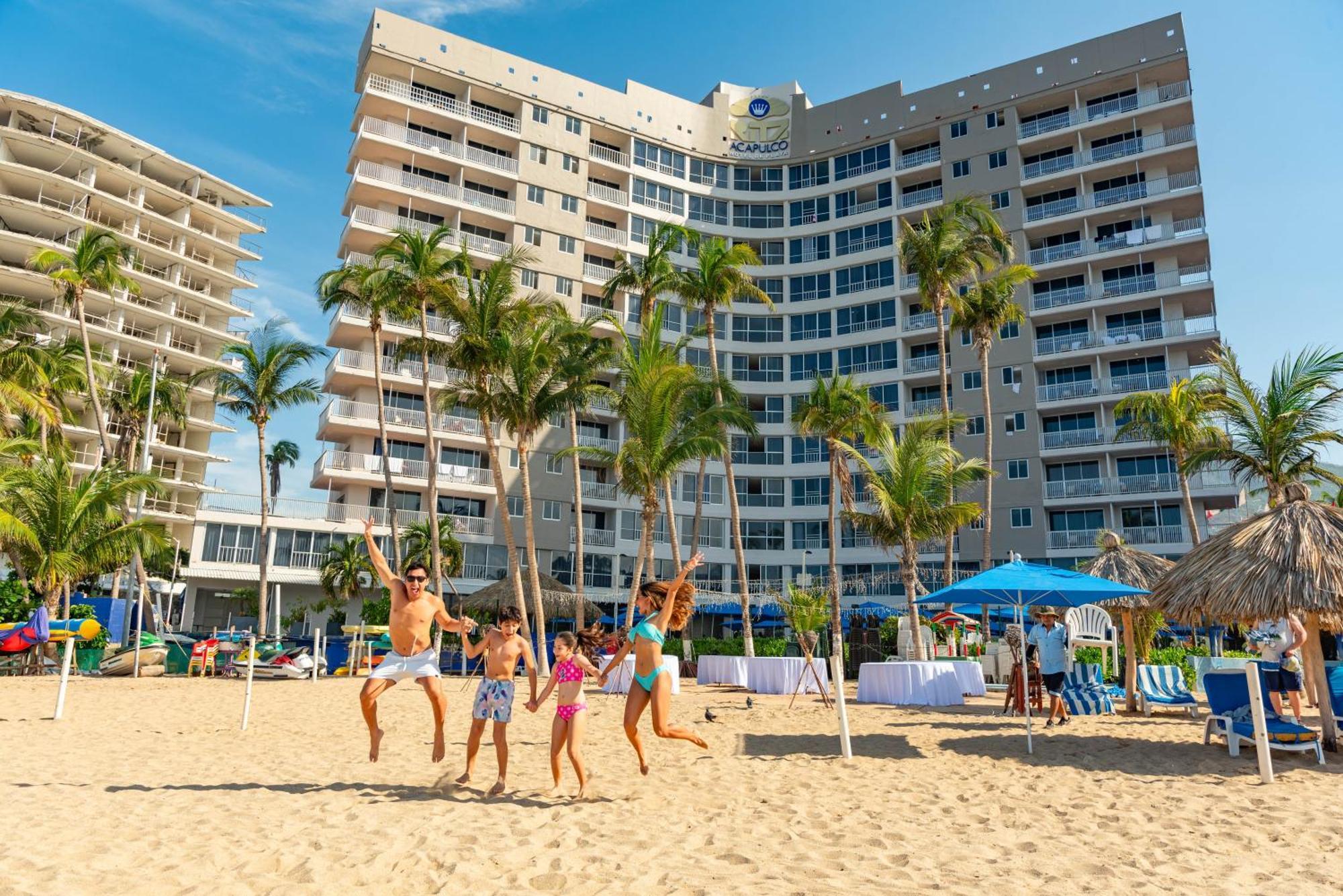 Ritz Acapulco All Inclusive Exteriör bild The beach at the Hilton San Diego Bayfront